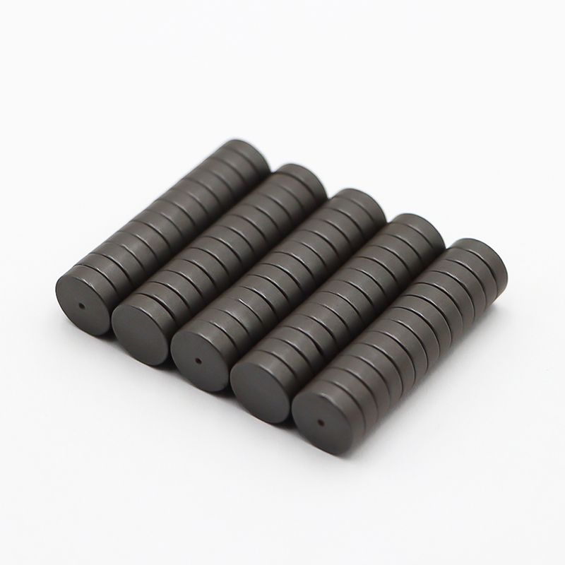 Round-disc-ferrite-magnet-6