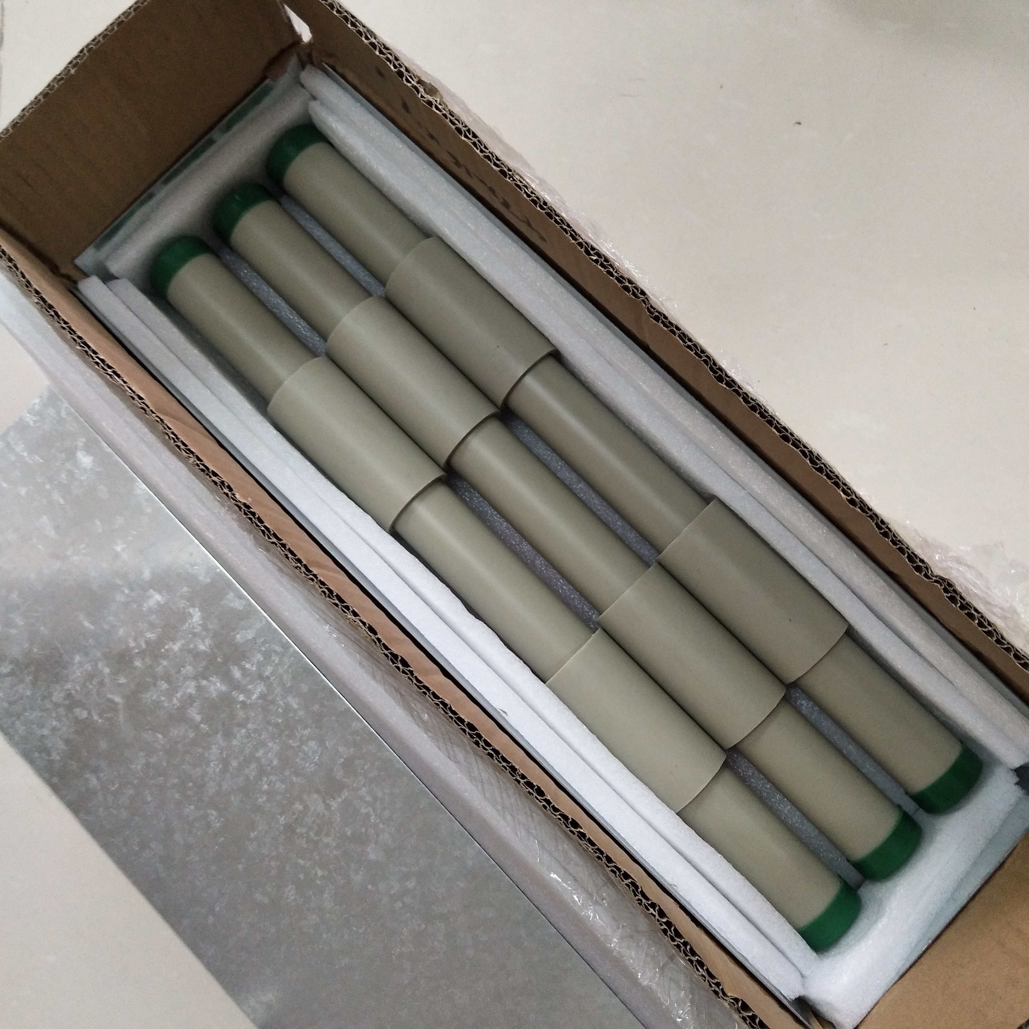 package-magnetic-rod1